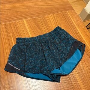 Lululemon Athletica Black and Blue Athletic Shorts with Elastic Waistband